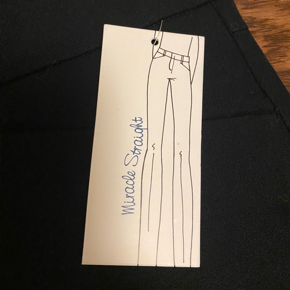 Ricki’s Woman’s Miracle Straight Pant size 6 short - Picture 6 of 7